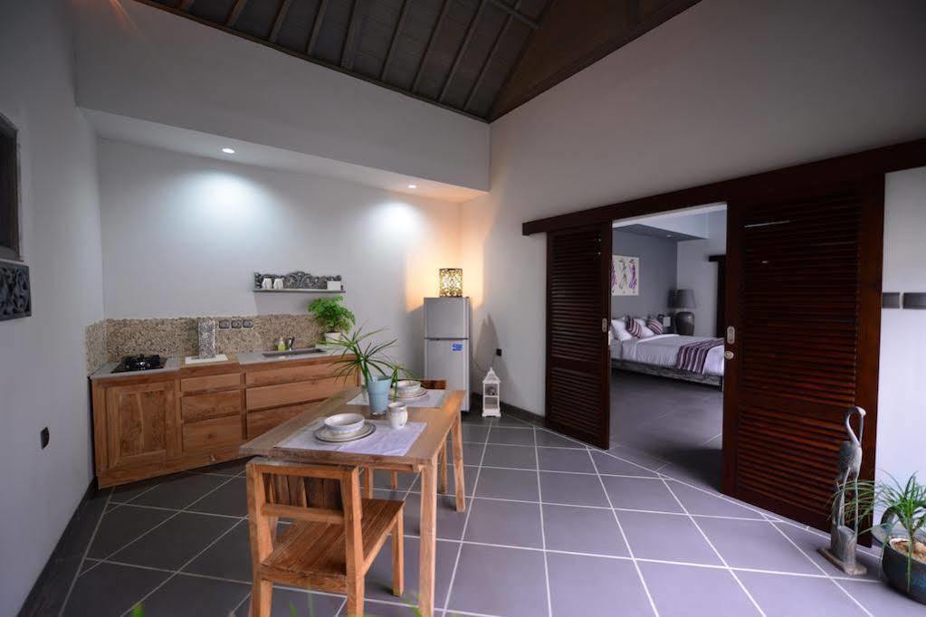 Zoe Villa Canggu Екстериор снимка